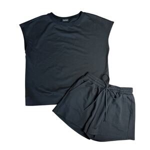 AUTOMET Women’s Black Shirt and Pull On Shorts Set